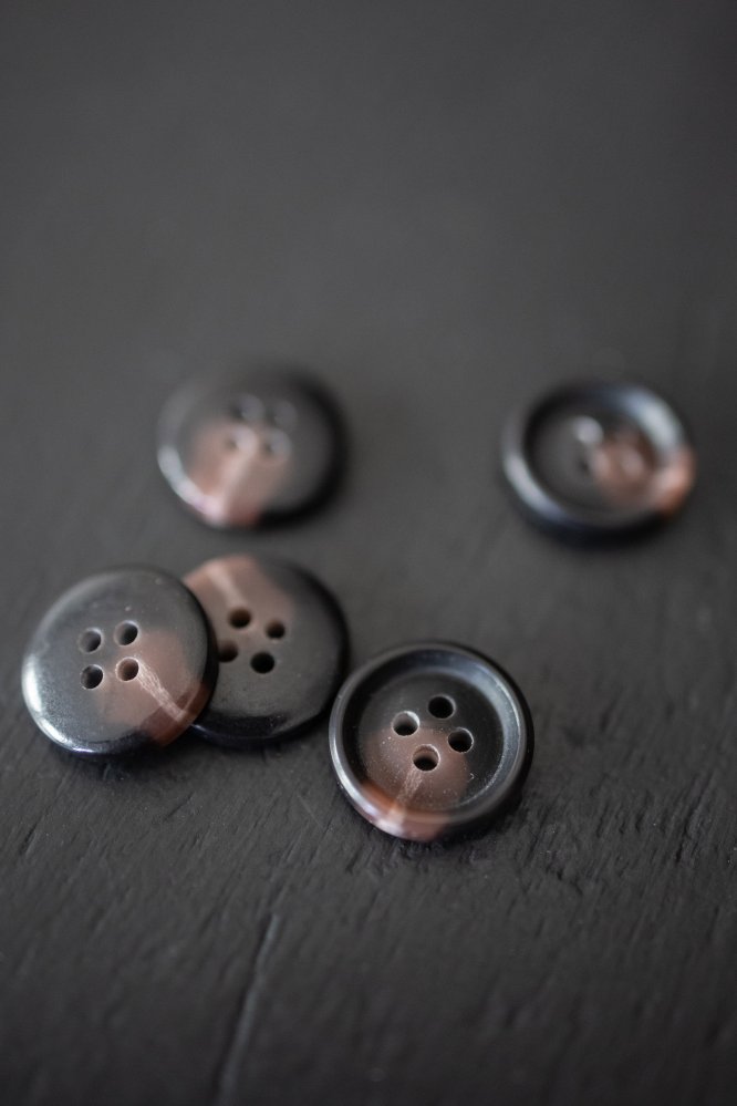 Fruity Brown Semi Mottled Buttons - 15mm, 18mm or 20mm - Merchant & Mills - Simplifi Fabric