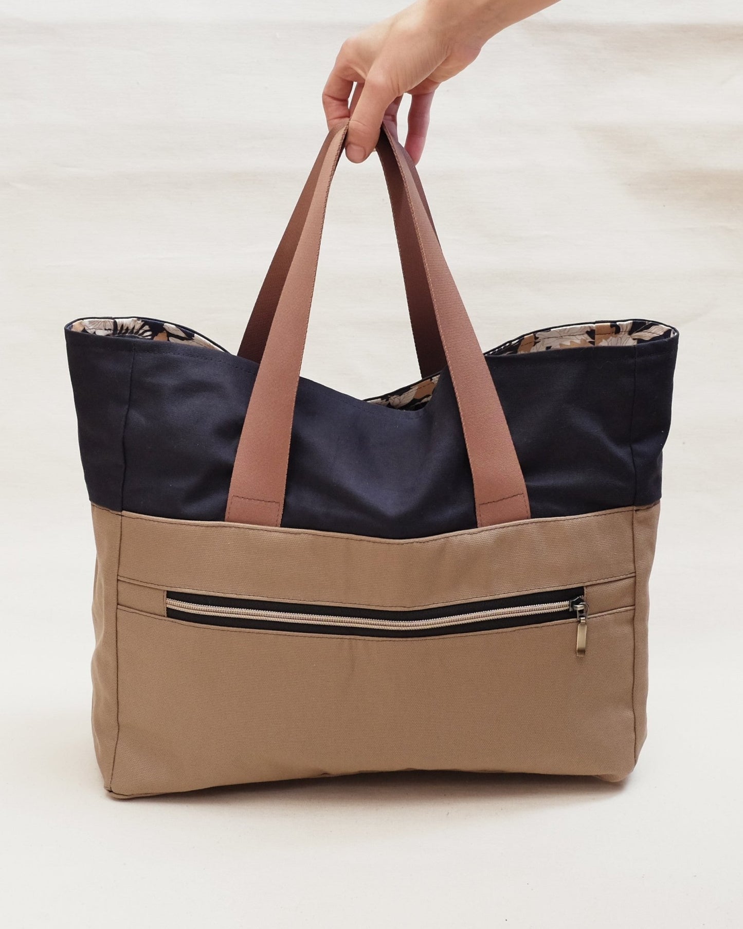 Qualicum Bag PDF Sewing Pattern - Thread Theory - Simplifi Fabric