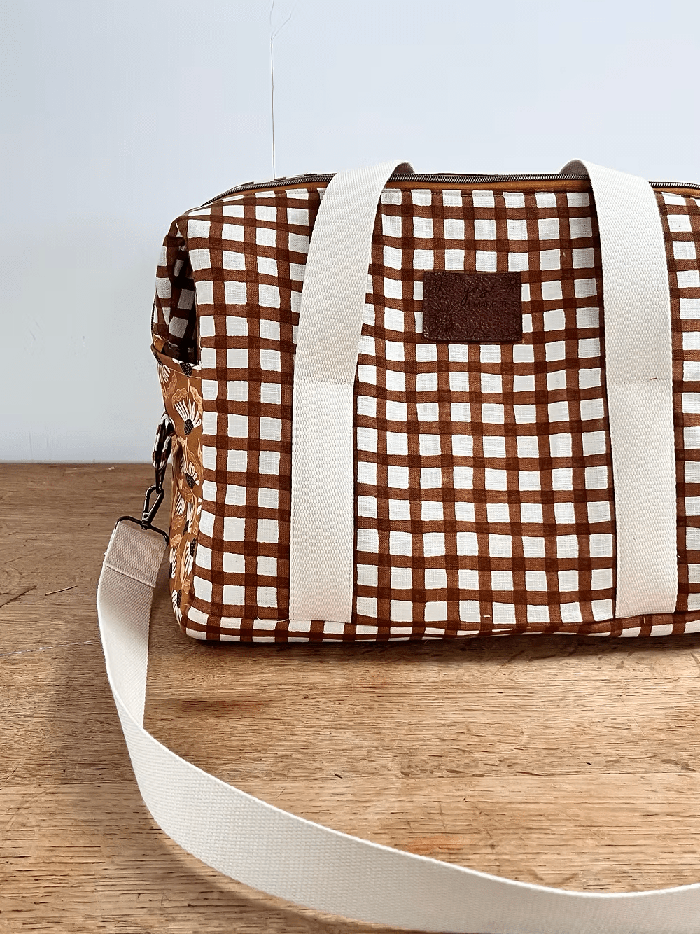 Somerley Tote Paper Pattern - Two Stitches Patterns - Simplifi Fabric