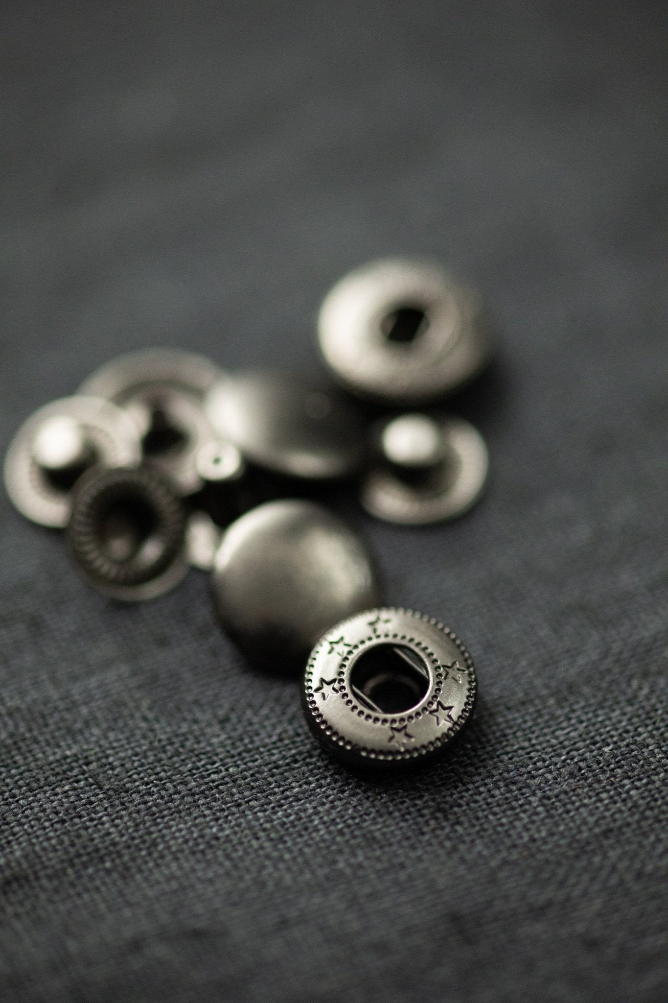 14mm Gunmetal Metal Snaps - Merchant & Mills (pack of 20) - Simplifi Fabric