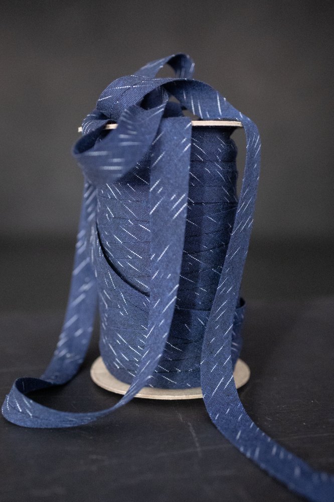 2cm Indigo Snow Indian Handloom Cotton Bias Binding - Merchant & Mills (Sold Per Meter) - Simplifi Fabric