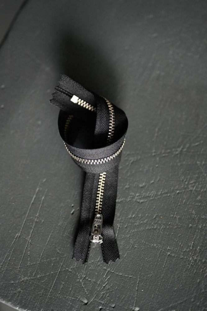 30cm Black/Nickel Zipper (Factotum/Francli) - Merchant & Mills - Simplifi Fabric