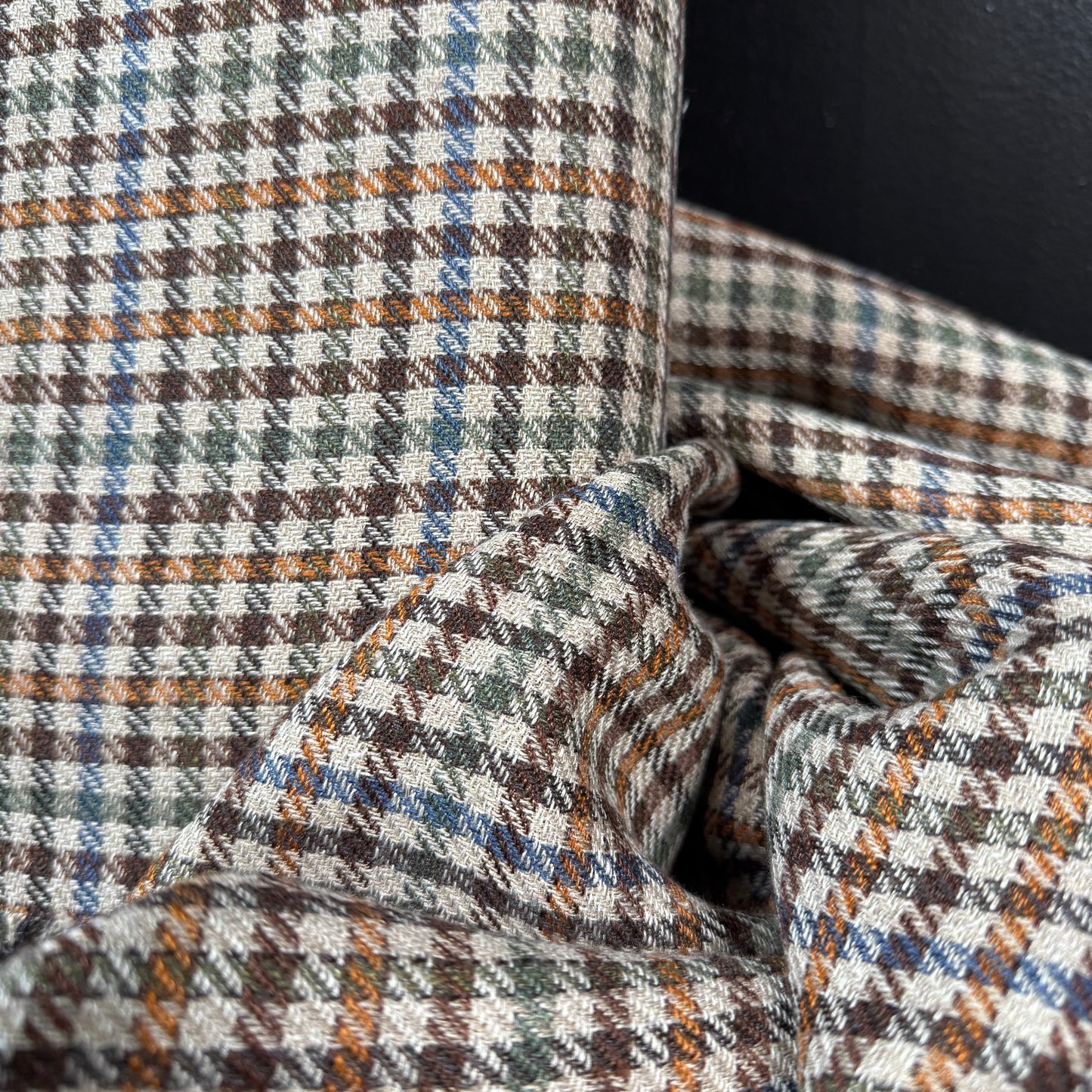 Hunt Club Check Linen + Silk "Luxury Brand Deadstock" Suiting - Made in Italy