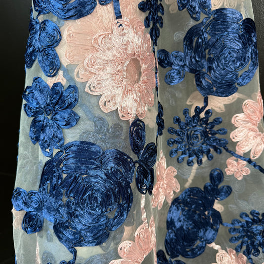 Midnight Petal Lace - Made in Italy