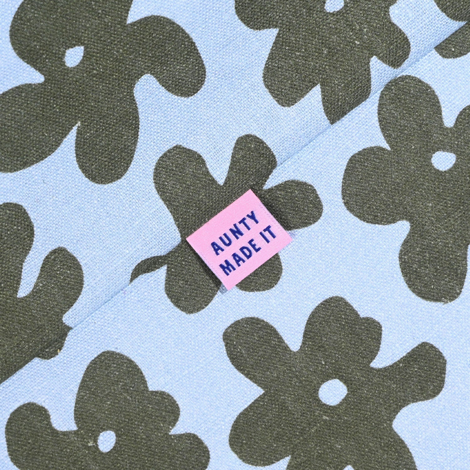 "Aunty Made It' " Woven Label Pack - Kylie And The Machine - Simplifi Fabric