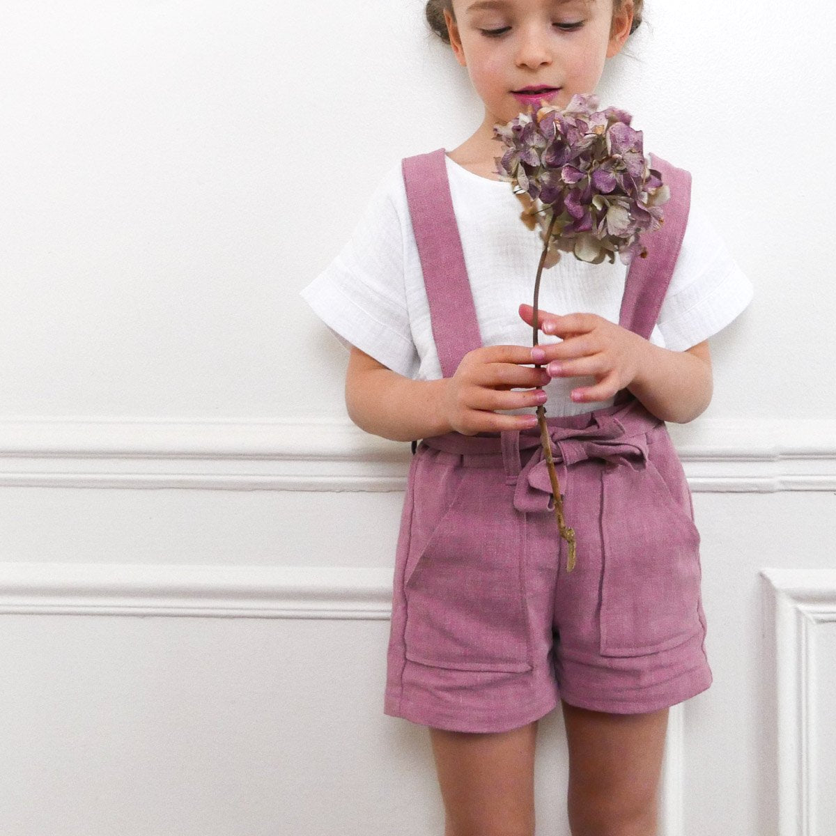 Avana Pants/Shorts Sewing Pattern - Girl 3/12Y - Ikatee - Simplifi Fabric