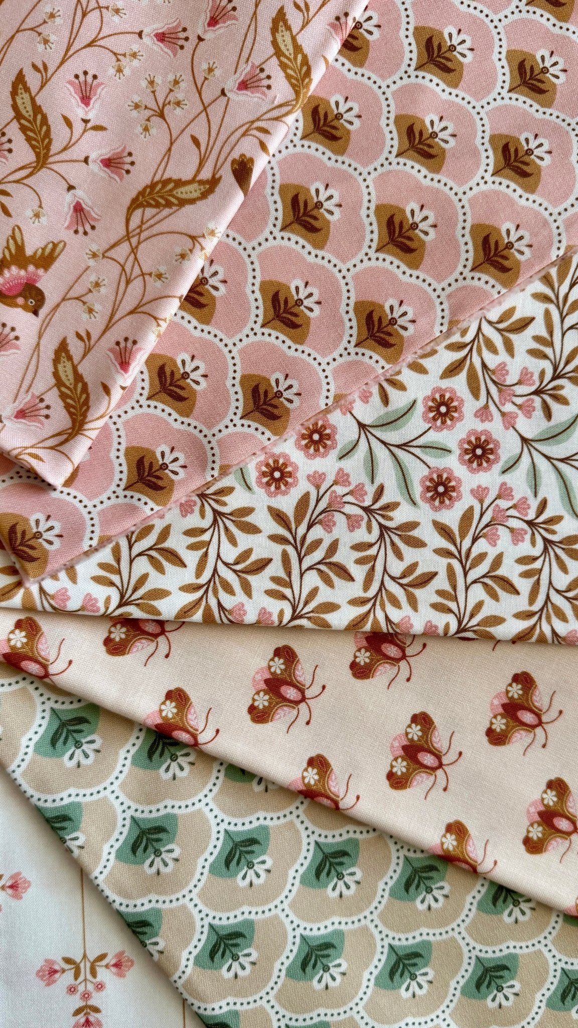 Birdie - Pink - Vintage Charm - Dots & Glory - Cloud 9 Fabrics - Poplin - Simplifi Fabric