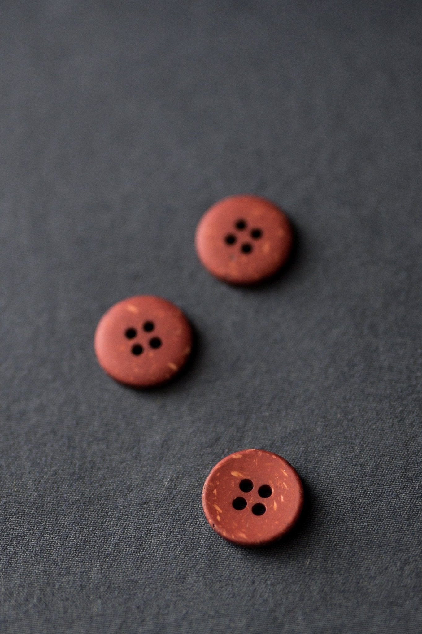 Brick - Speckles Recycled Button - Merchant & Mills - 18mm - Simplifi Fabric