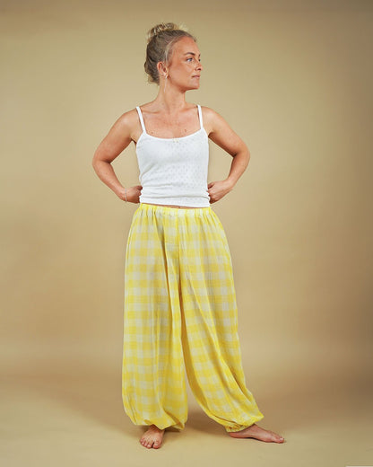 Bubble Pants Womens Paper Pattern - Wardrobe by Me - Simplifi Fabric