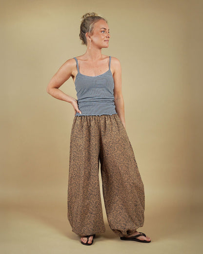 Bubble Pants Womens Paper Pattern - Wardrobe by Me - Simplifi Fabric