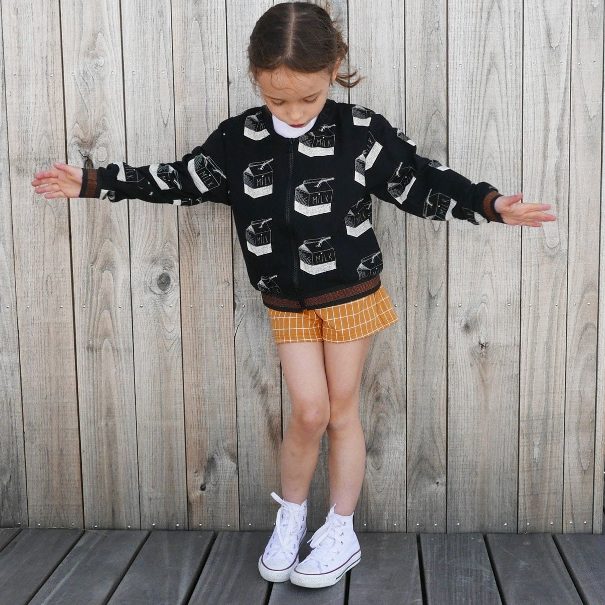 Dakar Pants or Shorts Sewing Pattern - Girl 3/12Y - Ikatee - Simplifi Fabric