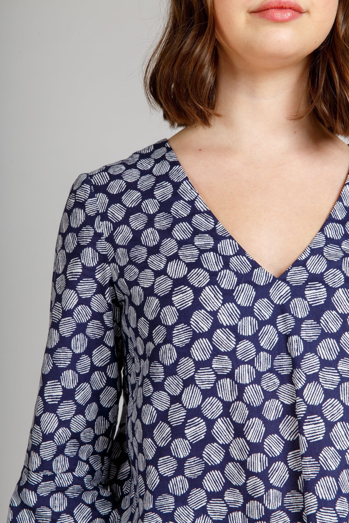 Dove Blouse - Megan Nielsen Patterns - Sewing Pattern - Simplifi Fabric