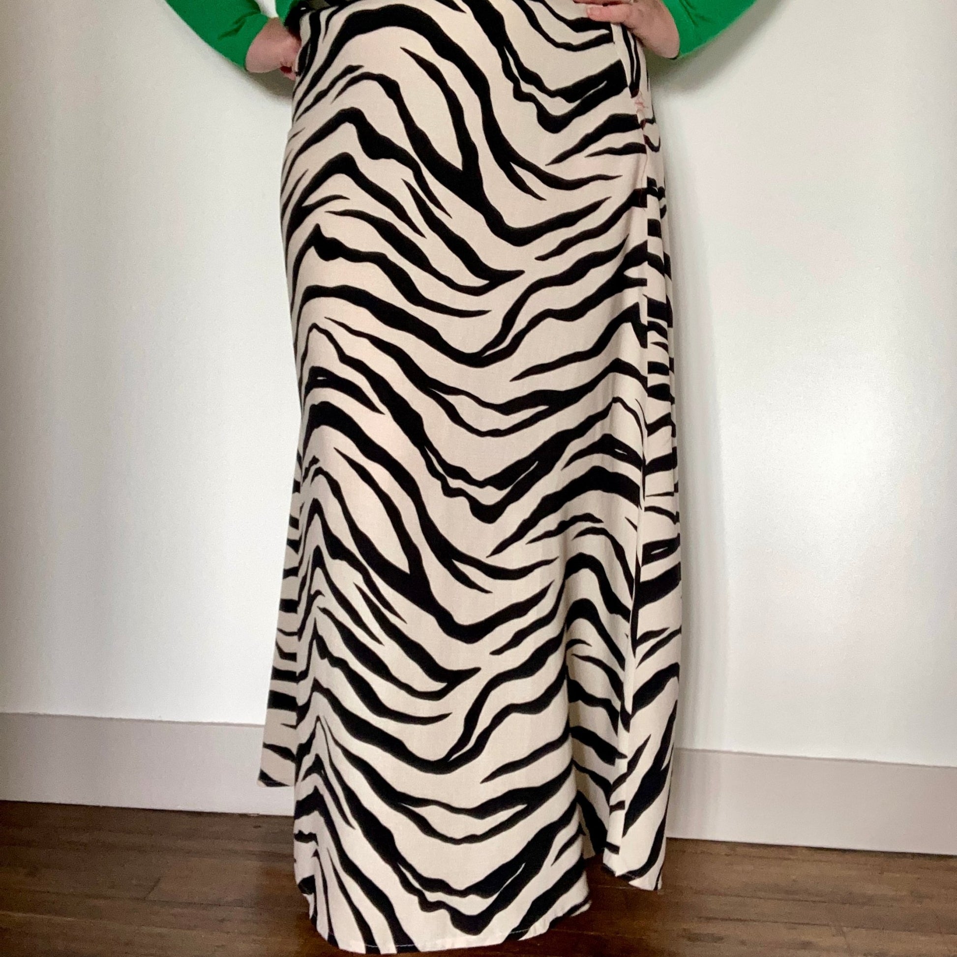 Essential Edit Skirt Sewing Pattern - Size Me - Simplifi Fabric