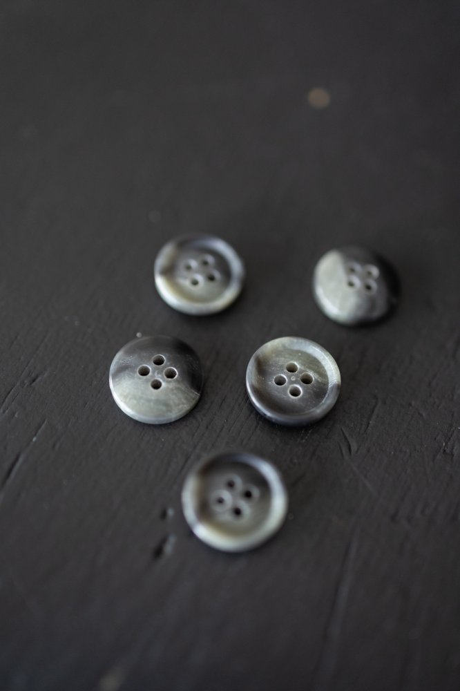 Granite Grey Semi Mottled Buttons - 15mm, 18mm or 20mm - Merchant & Mills - Simplifi Fabric