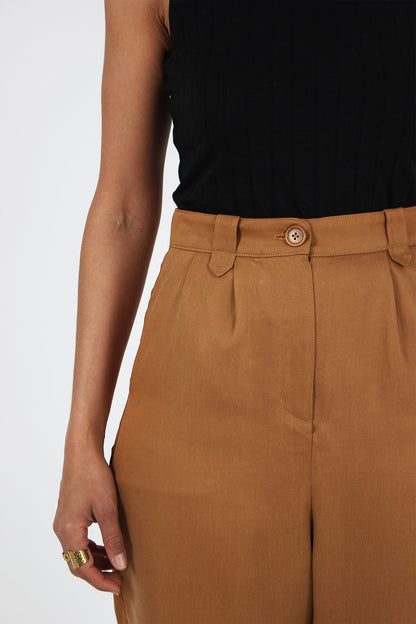 I am CHRISTOPHINE - Trousers Pattern - I AM PATTERNS - Simplifi Fabric