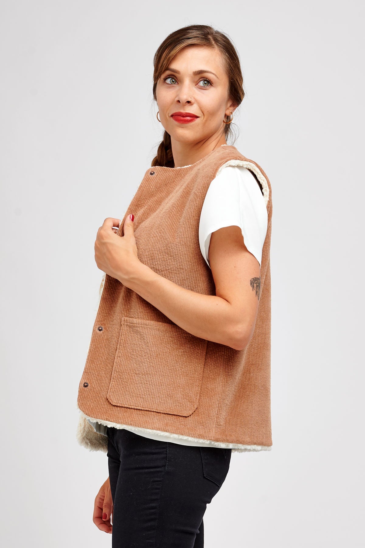 I am HATHOR - Timeless Vest Pattern - I AM PATTERNS - Simplifi Fabric