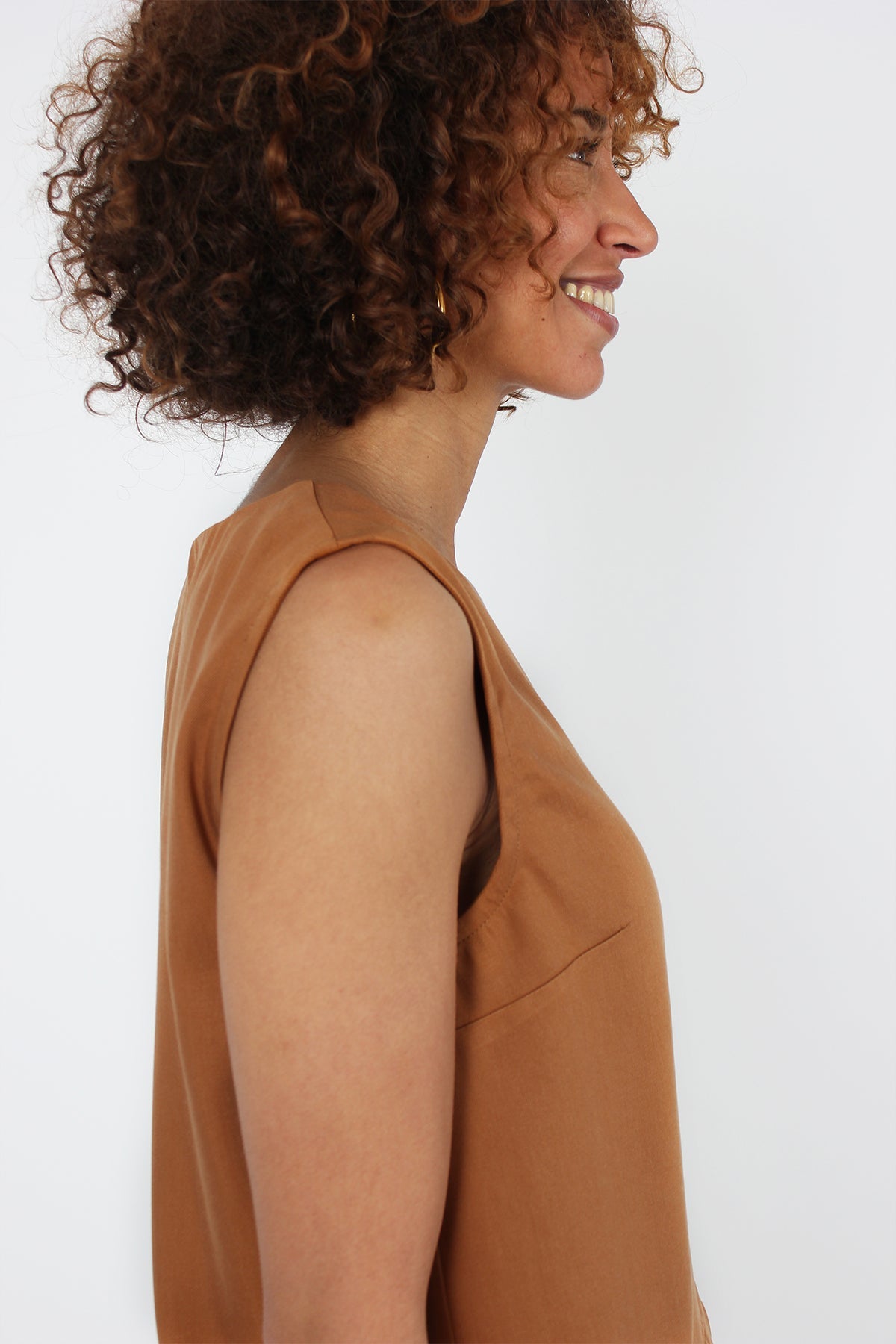 I am LOTUS - Top, Short Dress, Long Dress or Skirt Pattern - I AM PATTERNS - Simplifi Fabric