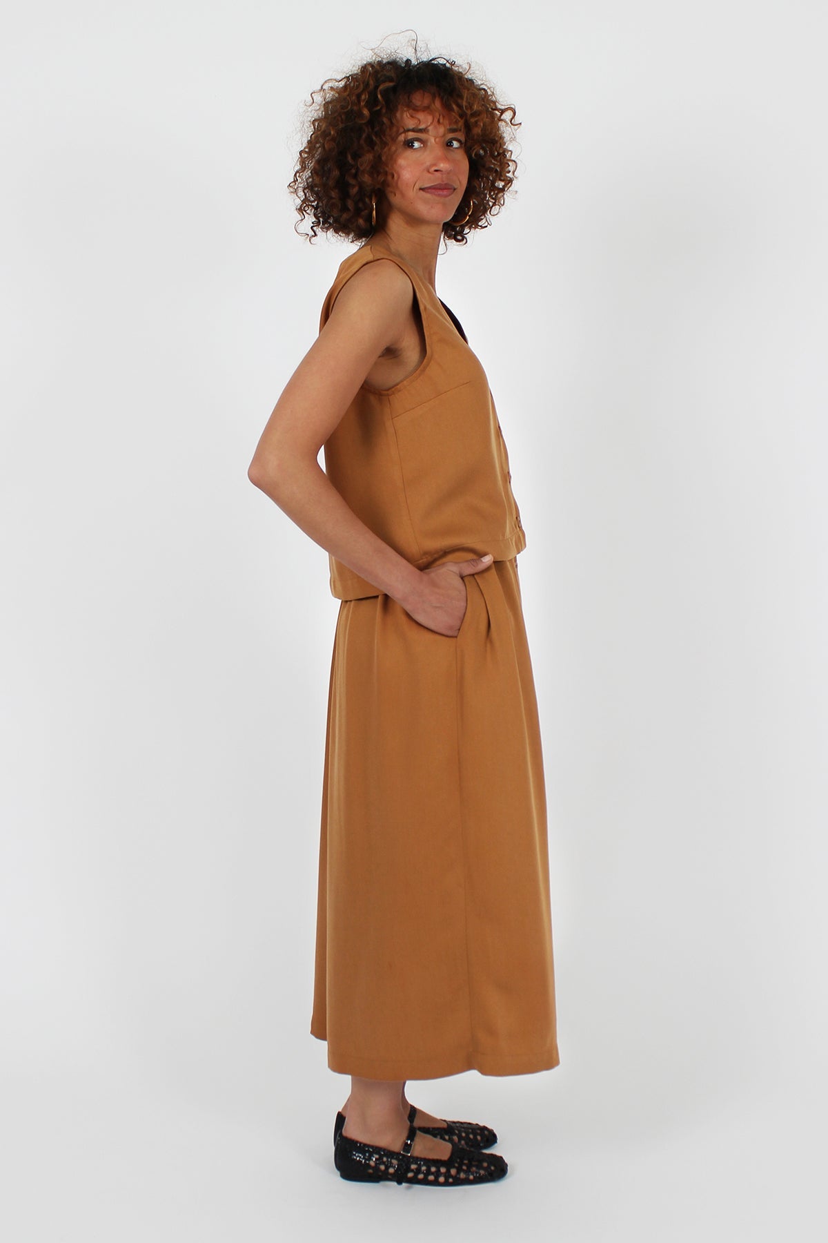 I am LOTUS - Top, Short Dress, Long Dress or Skirt Pattern - I AM PATTERNS - Simplifi Fabric