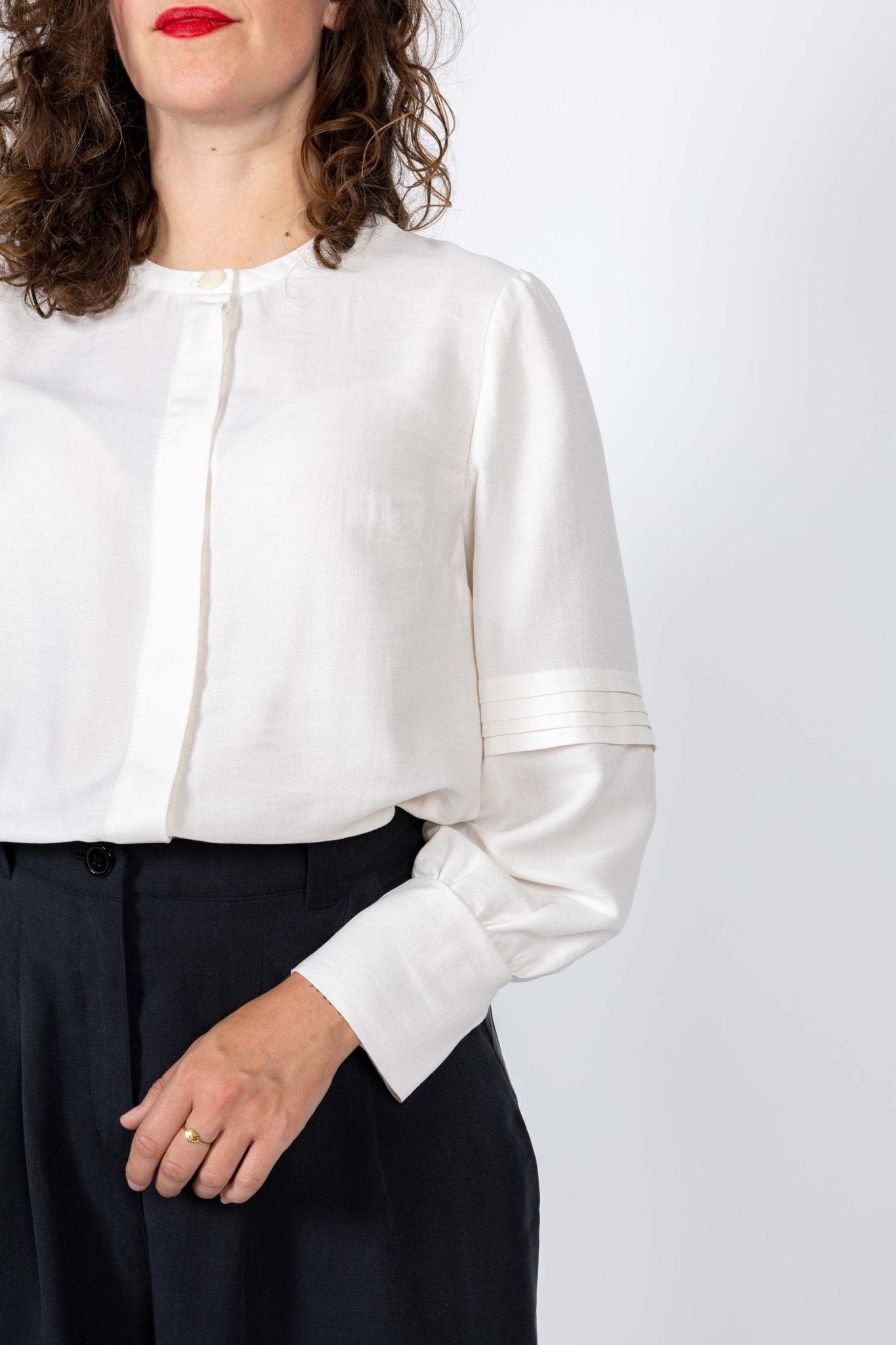 I am PEARL - Blouse Pattern - I AM PATTERNS - Simplifi Fabric