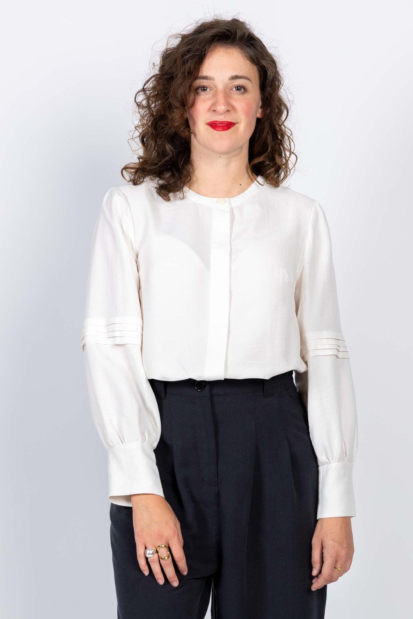 I am PEARL - Blouse Pattern - I AM PATTERNS - Simplifi Fabric