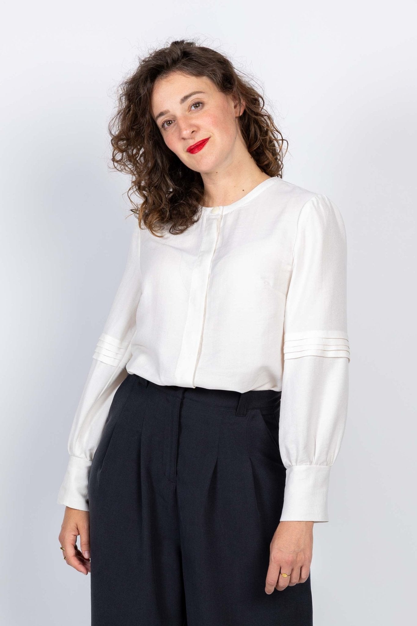 I am PEARL - Blouse Pattern - I AM PATTERNS - Simplifi Fabric