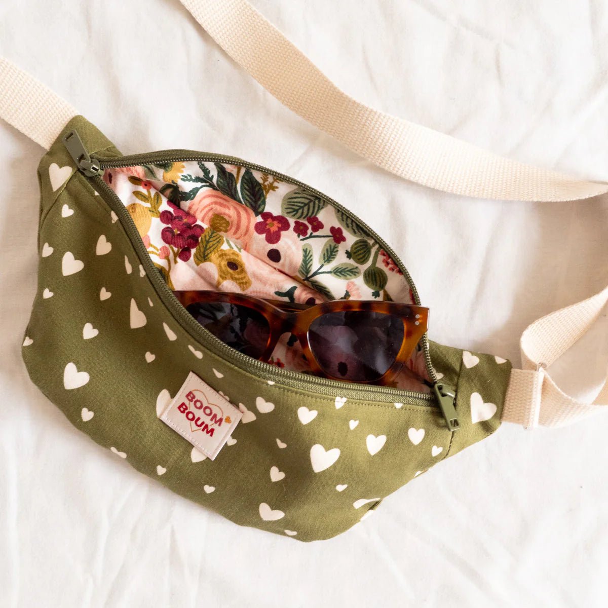 IKABANANA Fanny Pack - Paper Sewing Pattern - Ikatee - Simplifi Fabric