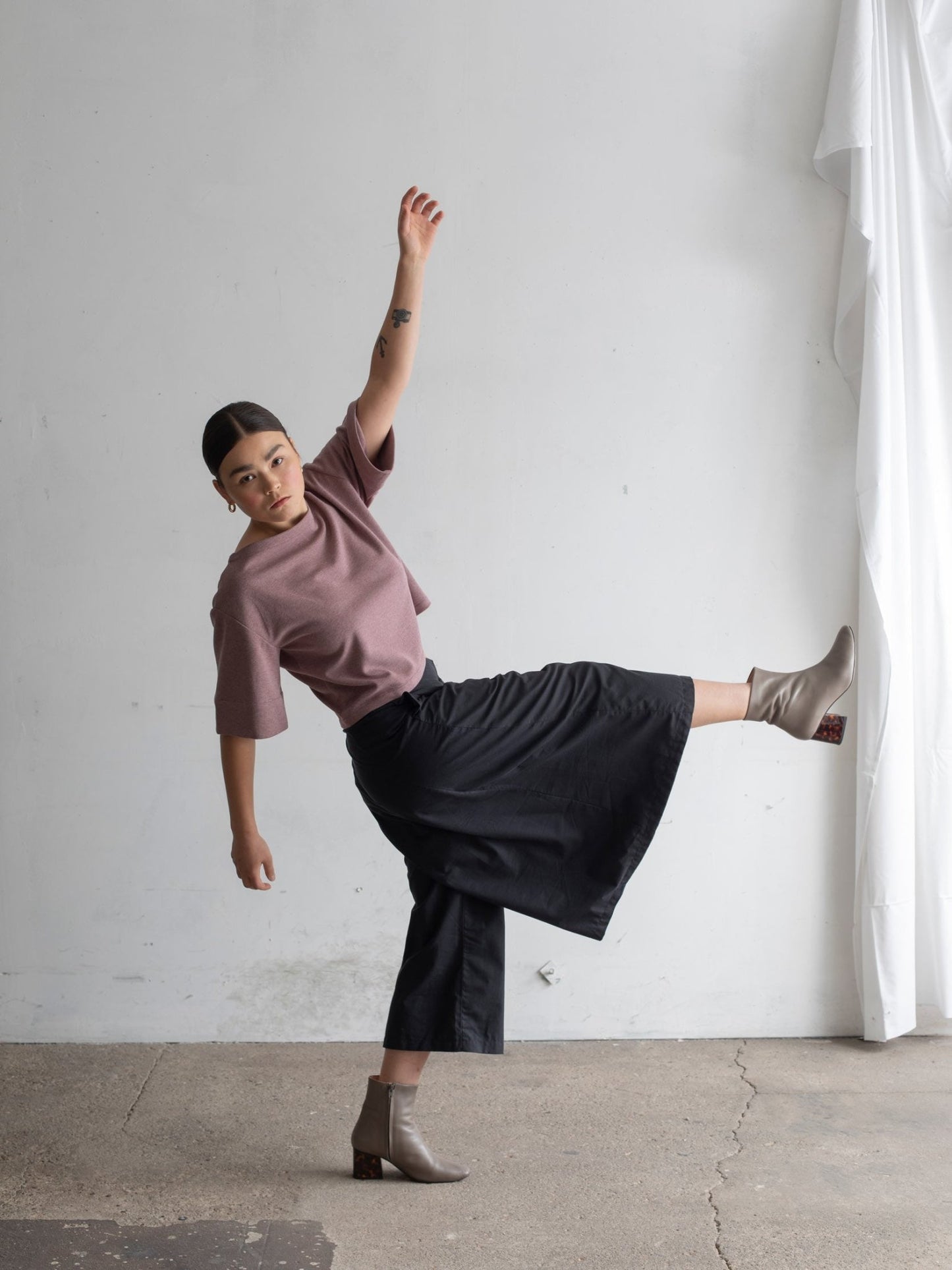 LUCE Trousers by Kaisa Rissanen PDF Sewing Pattern - TAUKO - Simplifi Fabric