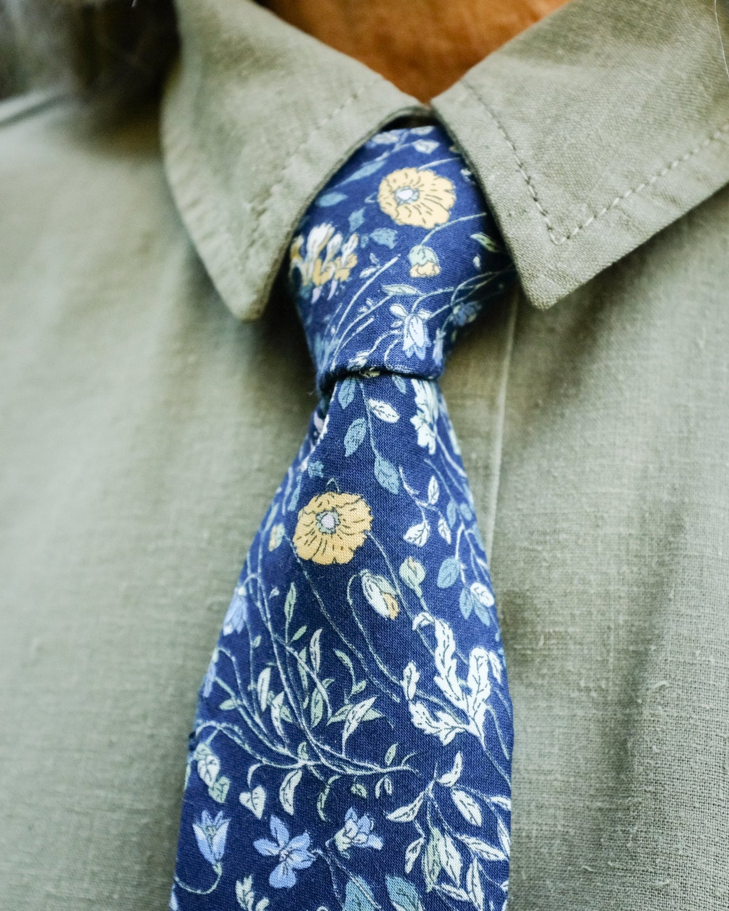 Mahle Tie PDF Sewing Pattern - Thread Theory - Simplifi Fabric