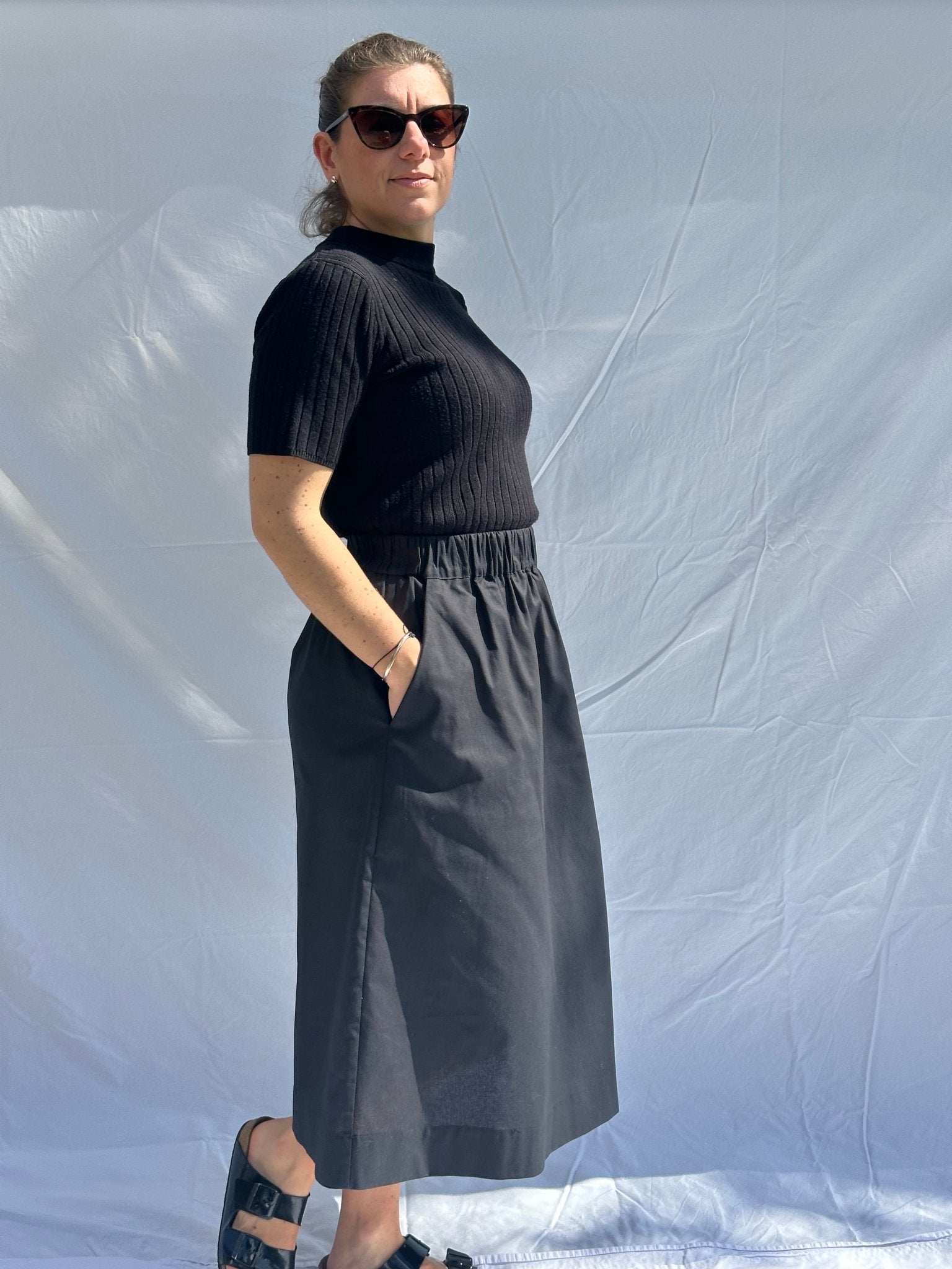 Marlo Womens High Waisted Everyday Skirt PDF Sewing Pattern - Atelier Mimito - Simplifi Fabric