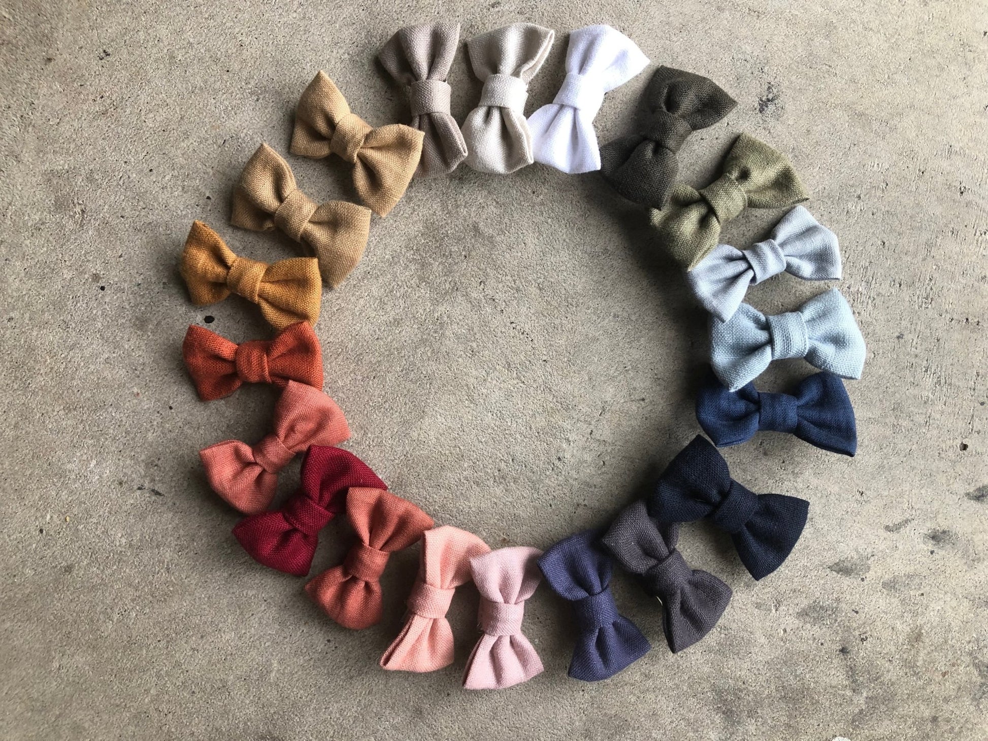 Mia Bow PDF Sewing Pattern - Atelier Mimito - Simplifi Fabric