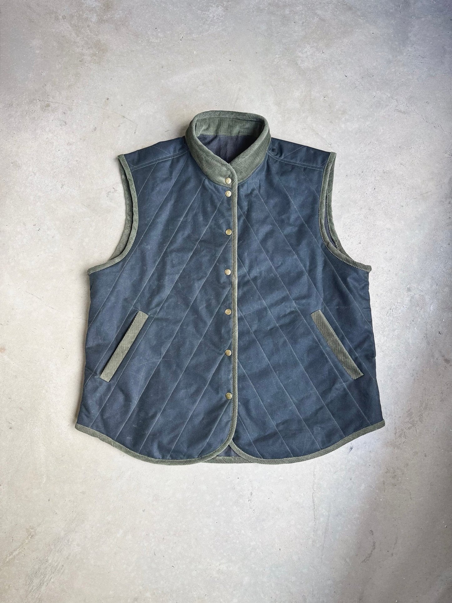 Nonni Vest Gender Neutral Adult PDF Sewing Pattern - Atelier Mimito - Simplifi Fabric