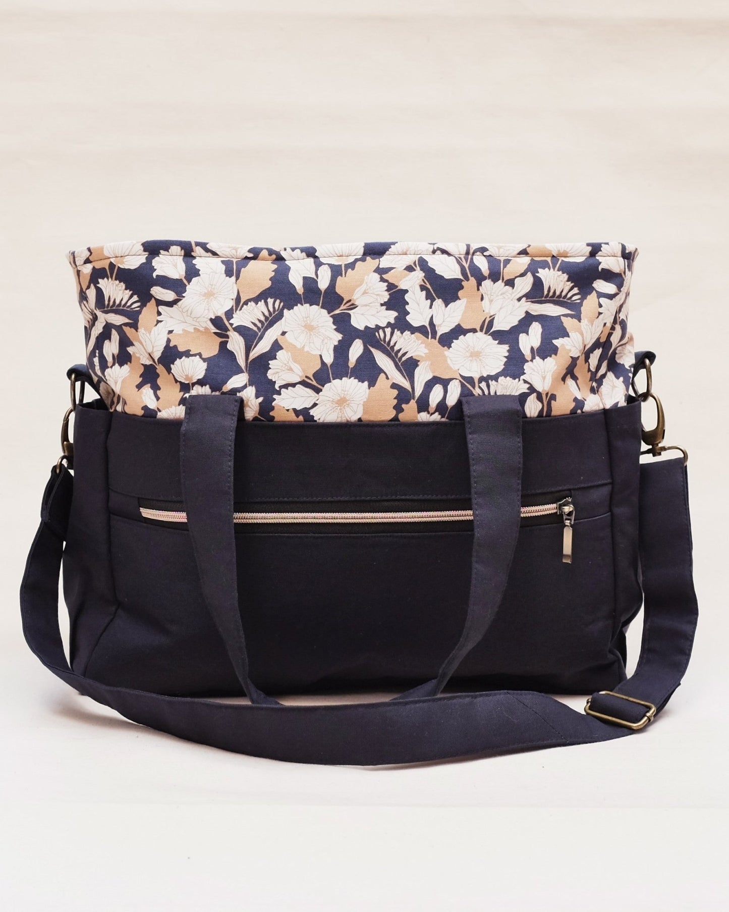 Qualicum Bag PDF Sewing Pattern - Thread Theory - Simplifi Fabric