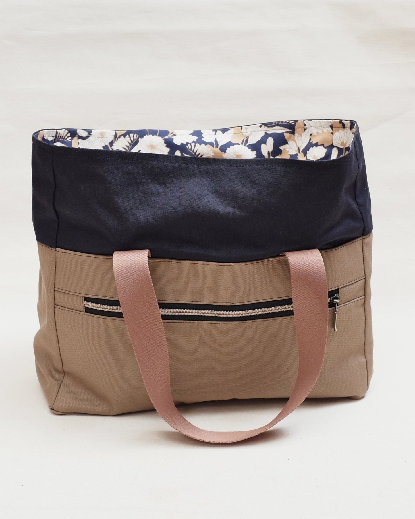 Qualicum Bag PDF Sewing Pattern - Thread Theory - Simplifi Fabric