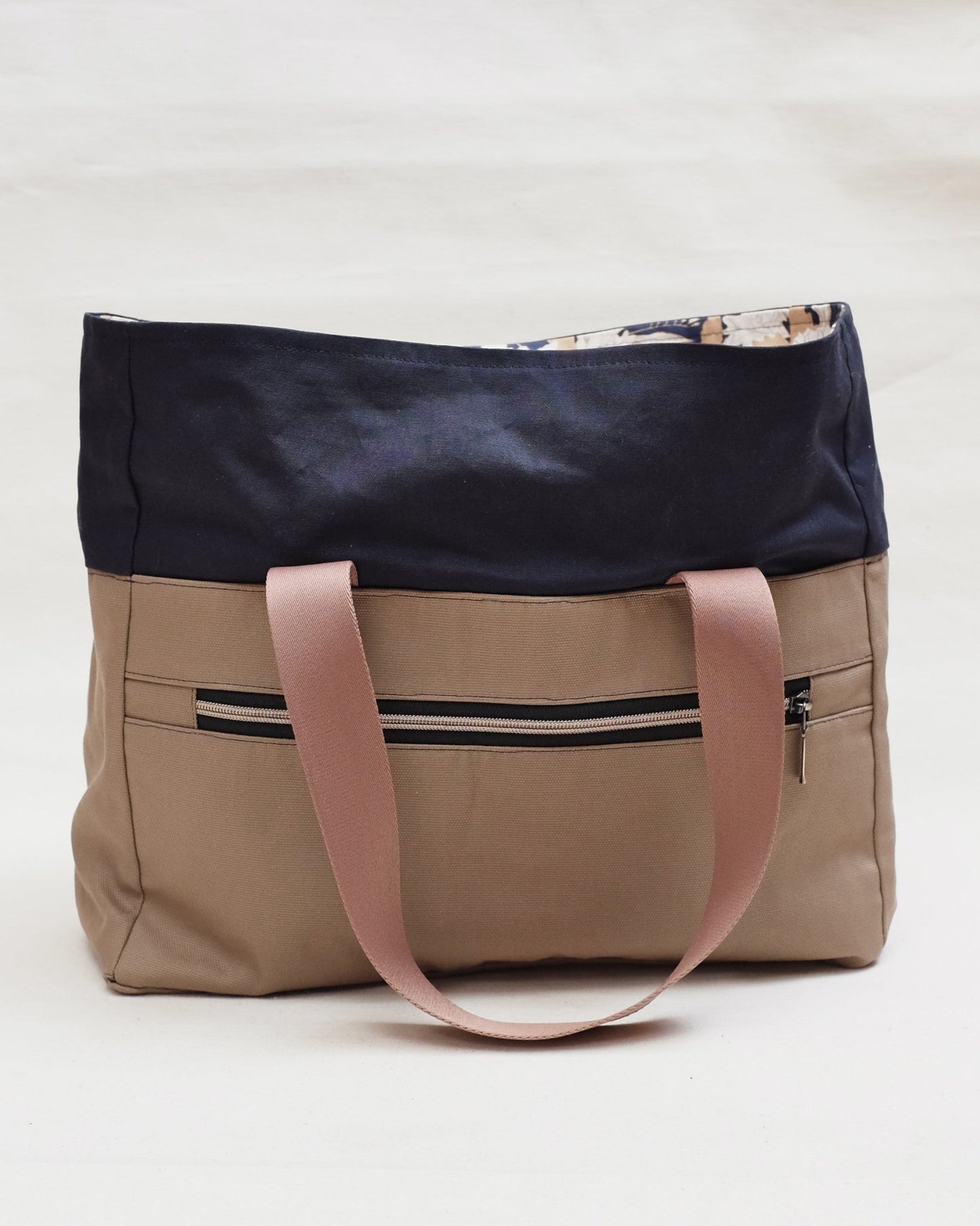 Qualicum Bag PDF Sewing Pattern - Thread Theory - Simplifi Fabric