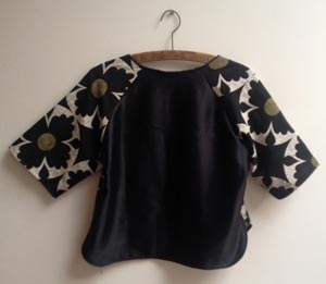 Quick Makes Boxy Raglan Top - Paper Sewing Pattern - Sew Different - Simplifi Fabric