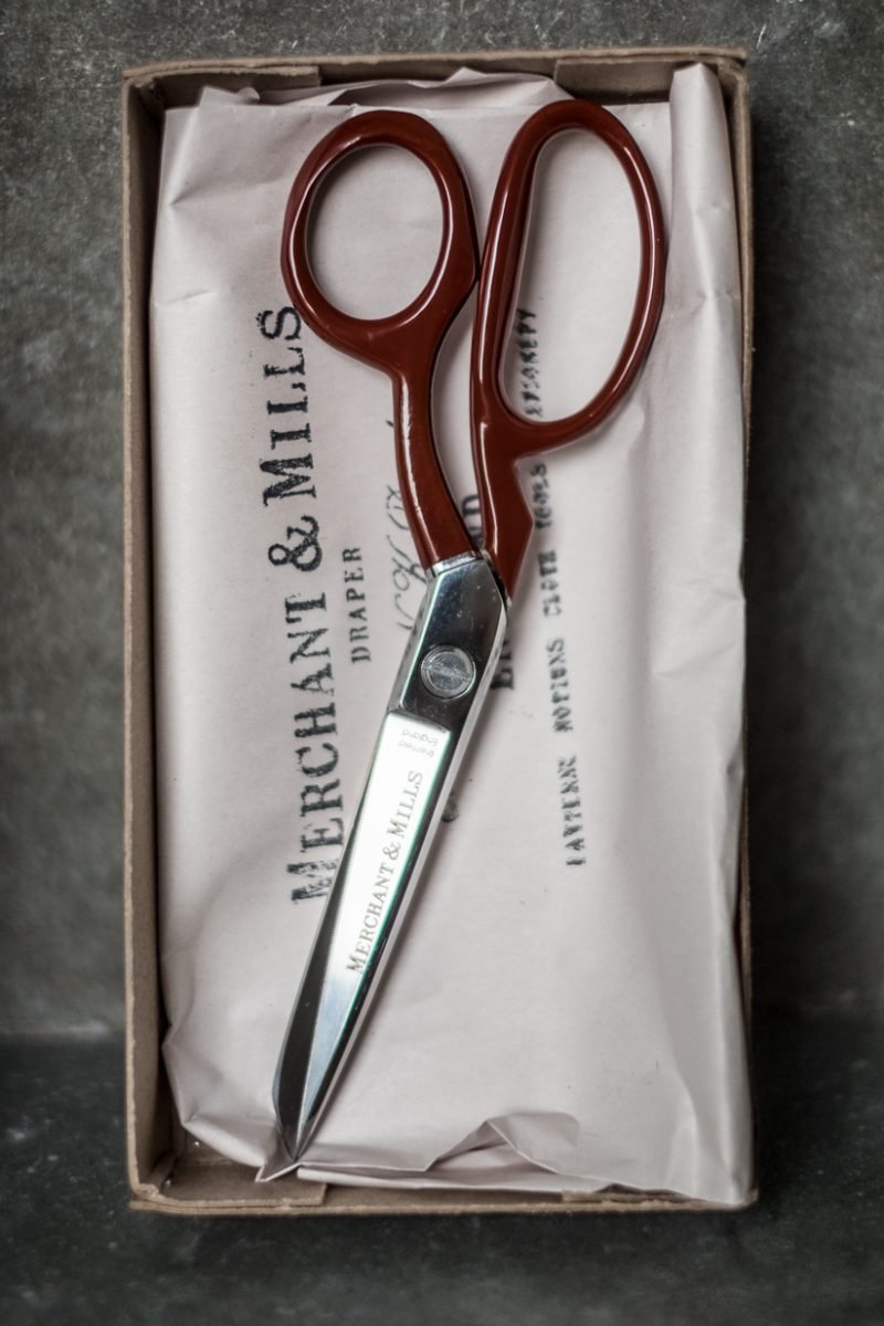 Red Extra Sharp 8" Scissors - Merchant & Mills - Simplifi Fabric