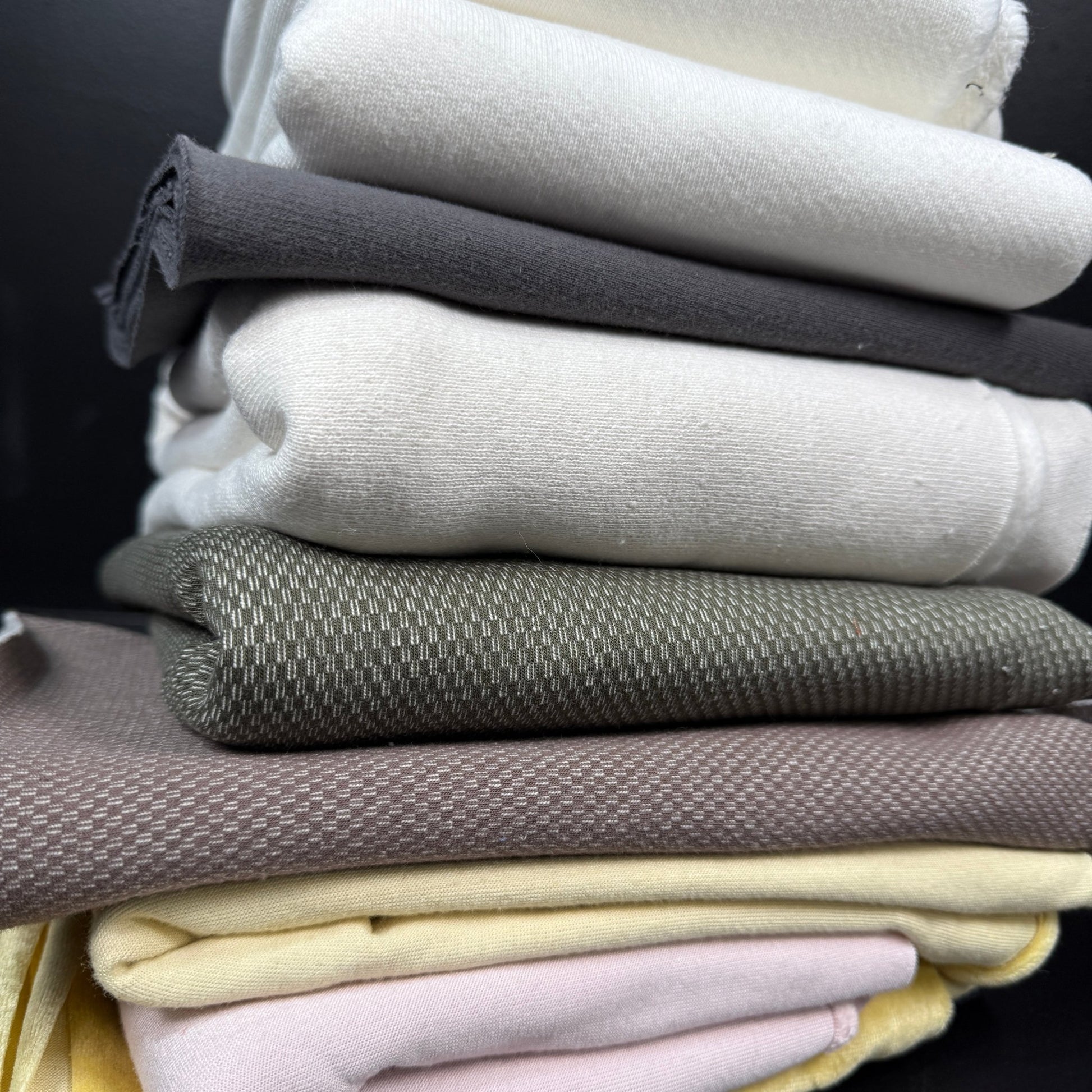 SALE BOX 801F - Simplifi Fabric