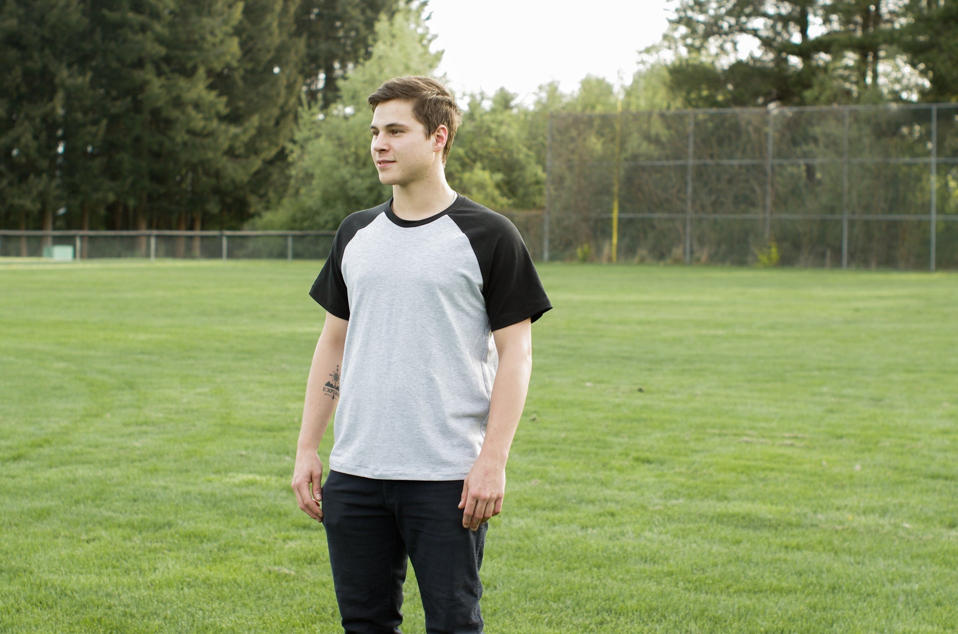 Sayward Raglan Mens PDF Sewing Pattern - Thread Theory - Simplifi Fabric