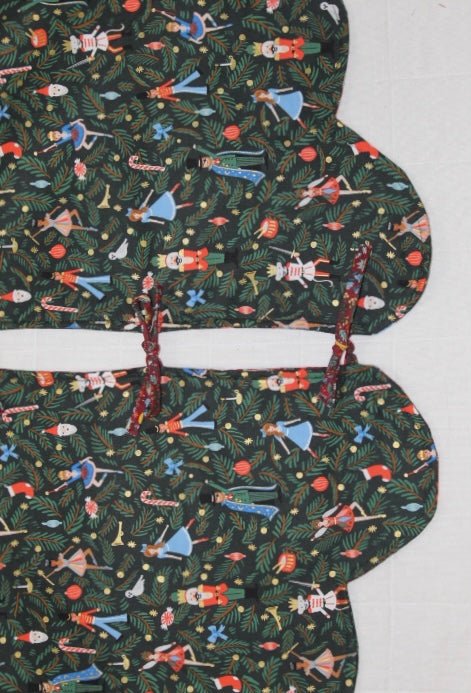 Scalloped Tree Skirt PDF Sewing Pattern - Madswick - Simplifi Fabric