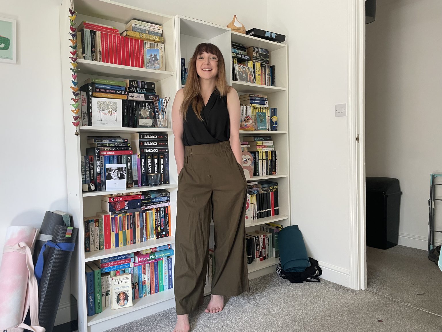 Serene Trouser Sewing Pattern - Size Me - Simplifi Fabric