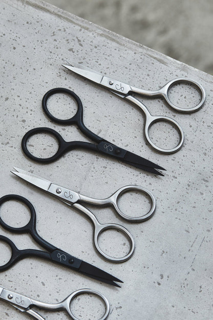 Small Thread Scissors - Black or Steel - Sewply - Simplifi Fabric