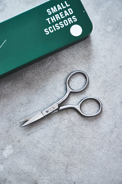 Small Thread Scissors - Black or Steel - Sewply - Simplifi Fabric