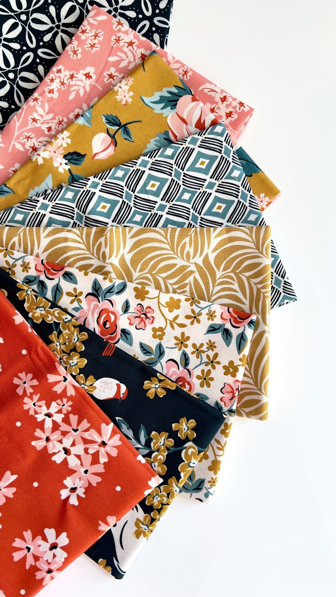 Tarak - Flower Garden - Hang Tight Studio - Cloud 9 Fabrics - Poplin - Simplifi Fabric