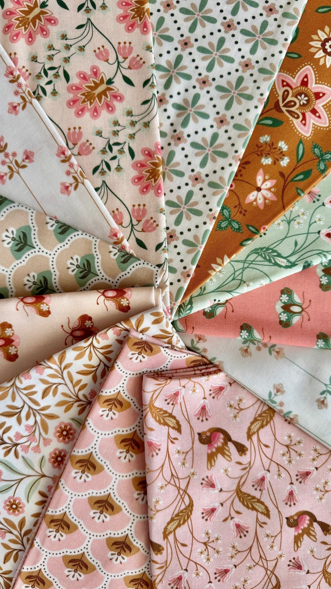 Tea Time - Vintage Charm - Dots & Glory - Cloud 9 Fabrics - Poplin - Simplifi Fabric