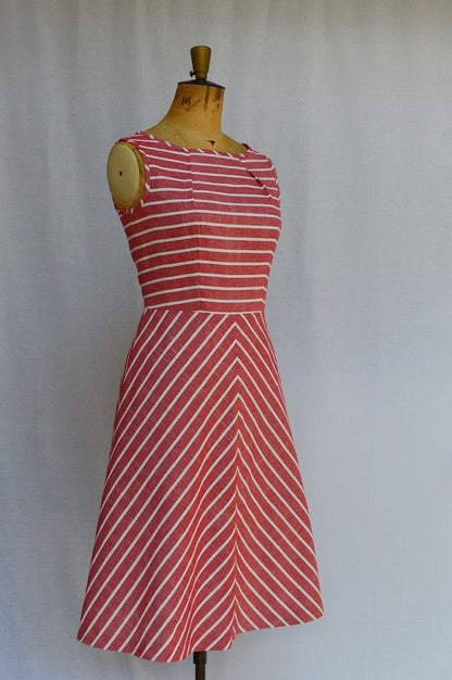 The Barcelona Dress Paper Sewing Pattern - Maven Sewing Patterns - Simplifi Fabric