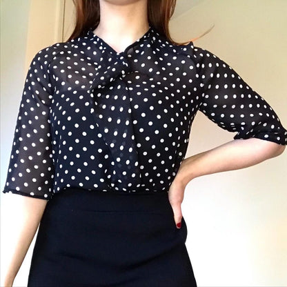 Vienne Blouse Sewing Pattern - Size Me - Simplifi Fabric