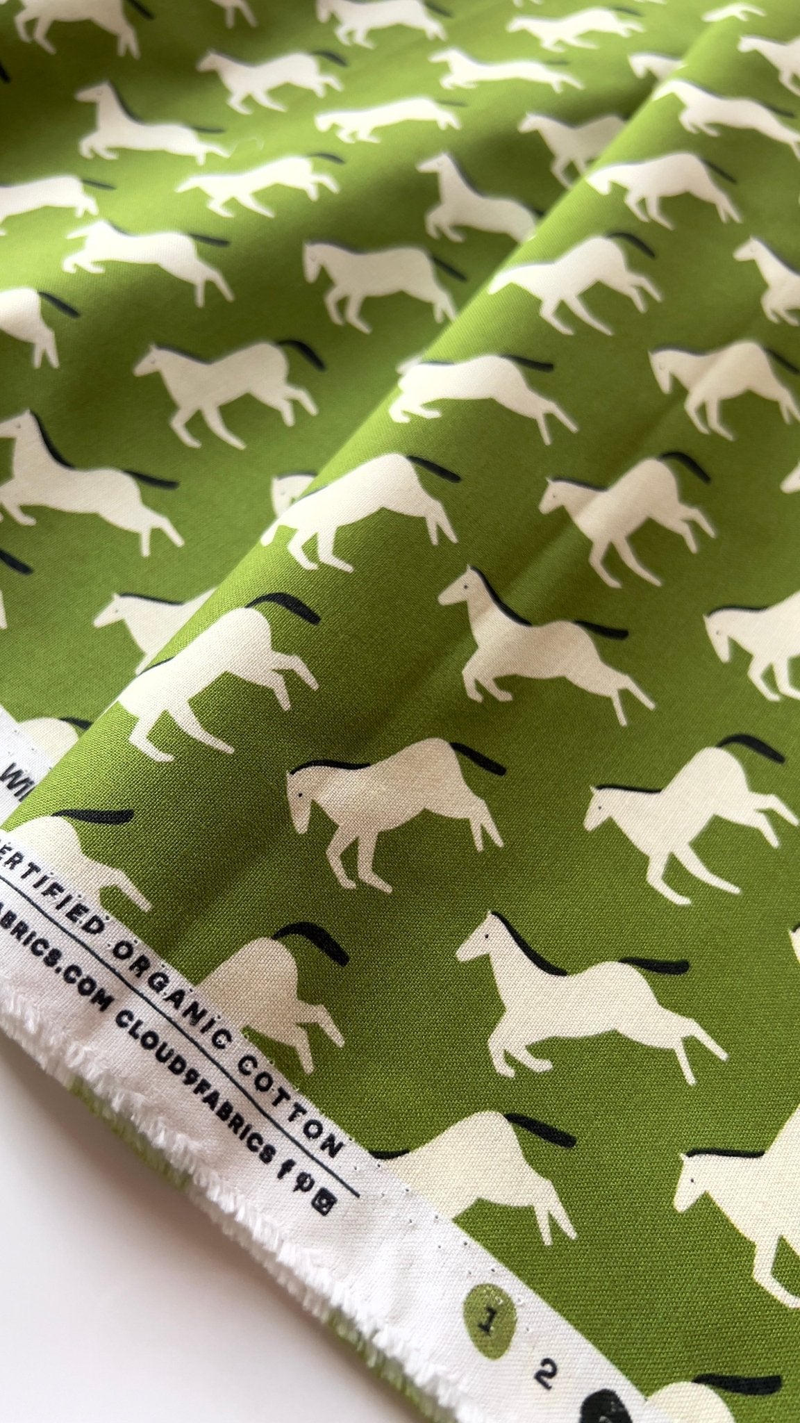 Wild Horses - Through The Window - Di Ujdi - Cloud 9 Fabrics - Poplin - Simplifi Fabric