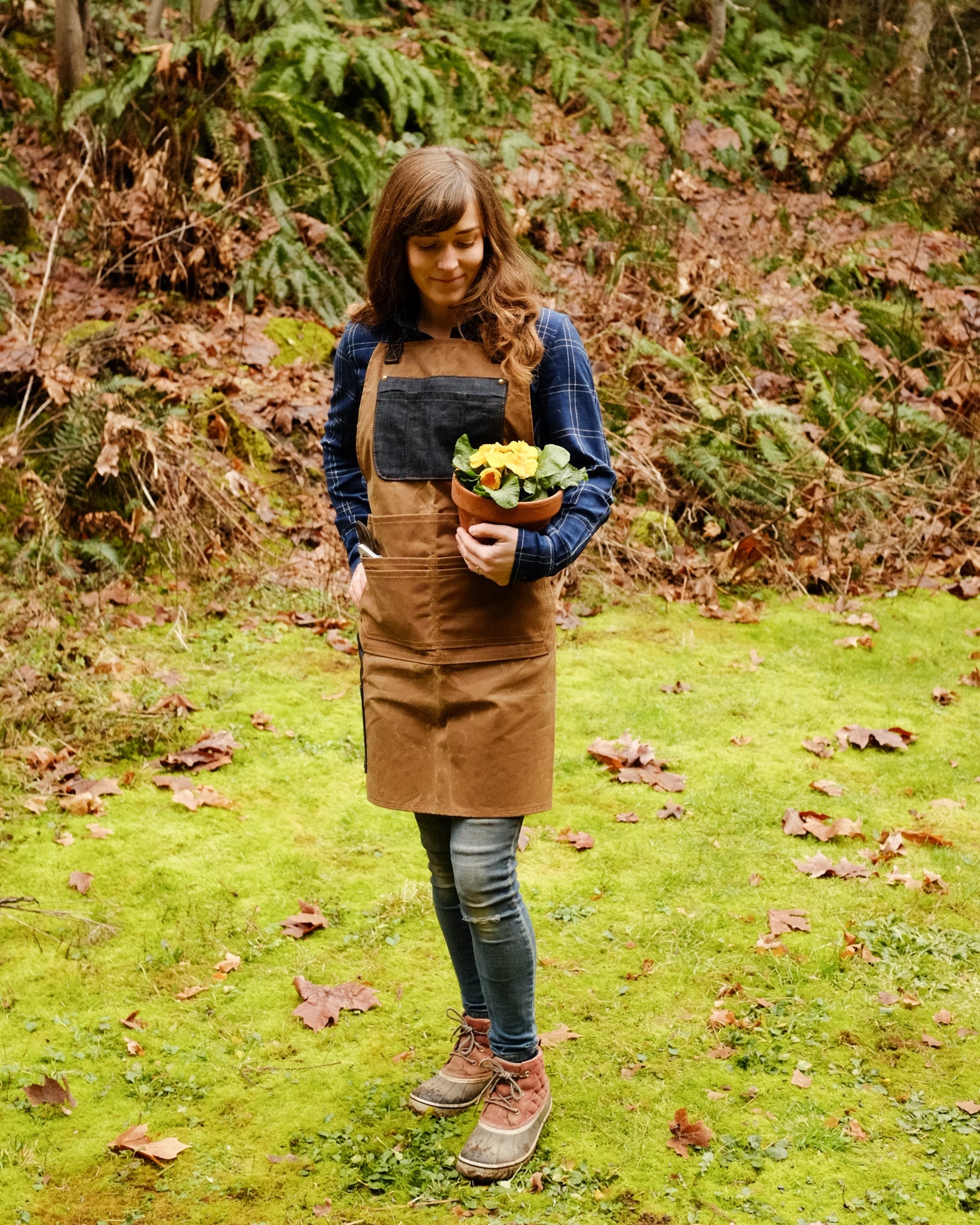 Woodhaven Apron PDF Sewing Pattern - Thread Theory - Simplifi Fabric