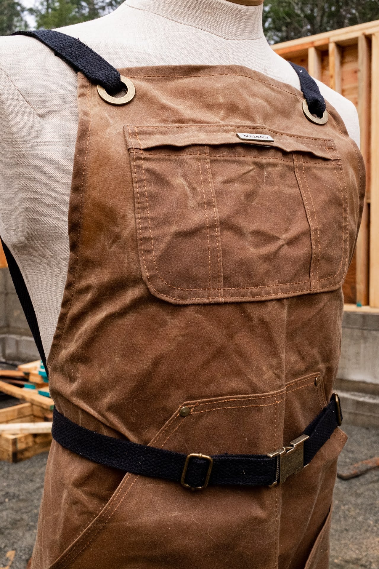 Woodhaven Apron PDF Sewing Pattern - Thread Theory - Simplifi Fabric