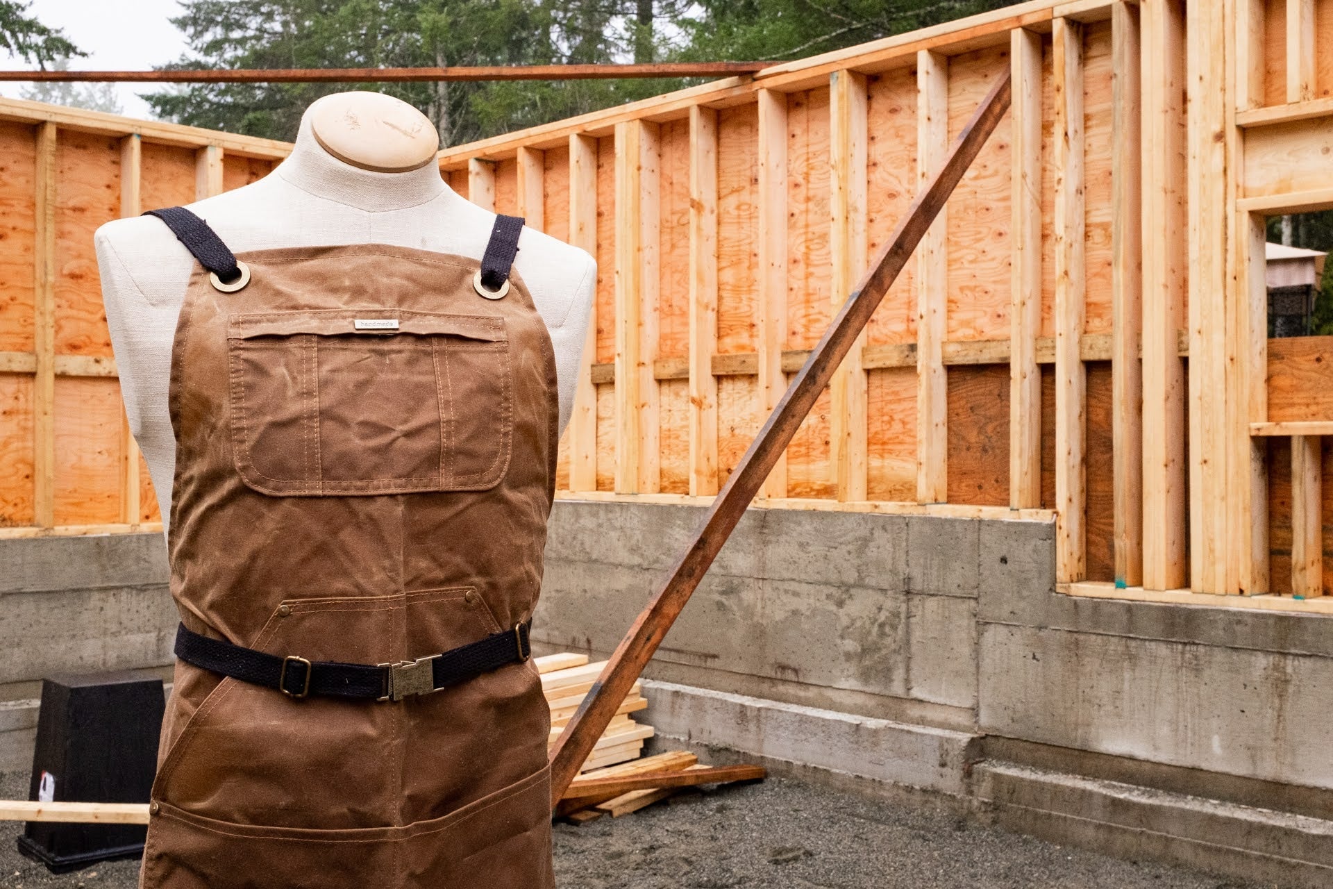 Woodhaven Apron PDF Sewing Pattern - Thread Theory - Simplifi Fabric